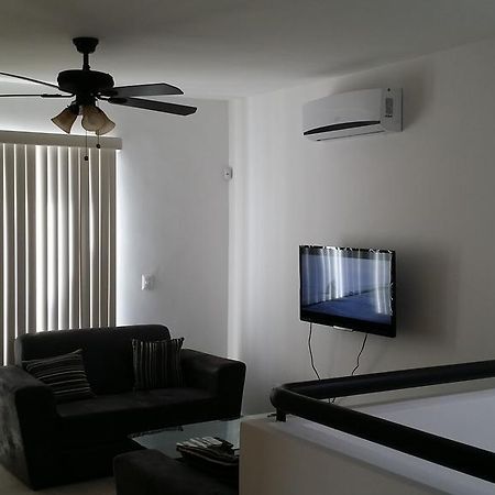 Monterrey Mexico Suites Екстер'єр фото